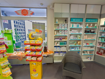 Eingangsbereich der Sonnen-Apotheke