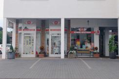 Parkplätze vor der Sonnenapotheke